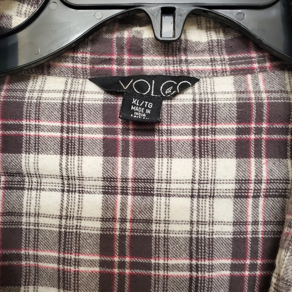Volcom button down - Picture 2 of 3